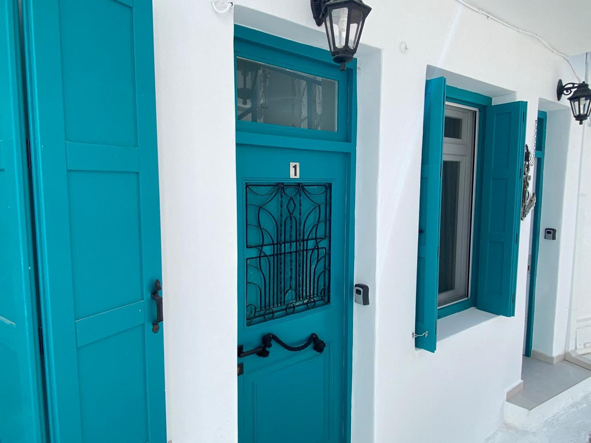 Seabed Suites Mykonos Mykonos Town Exterior photo
